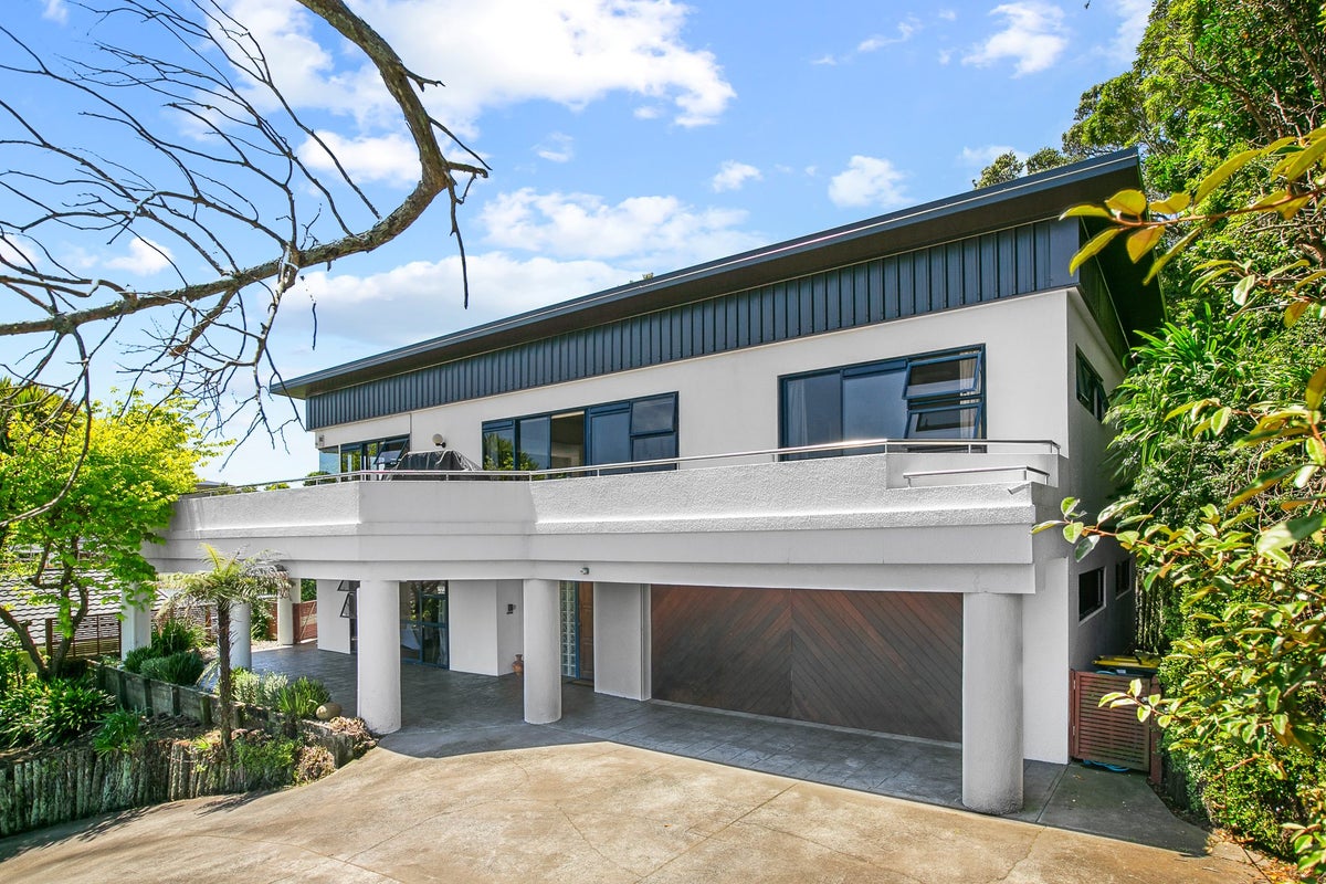 117 Mangorei Road, Merrilands, New Plymouth - Carousel 20