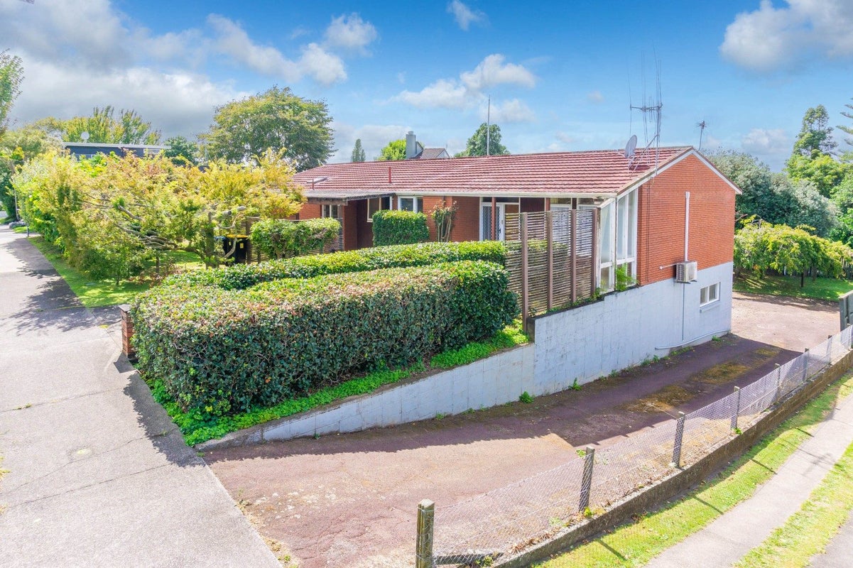 351 College Street, Te Awamutu, Te Awamutu - Carousel 1