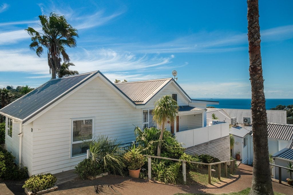 4AN Bay Road, Palm Beach, Waiheke Island - Carousel 1