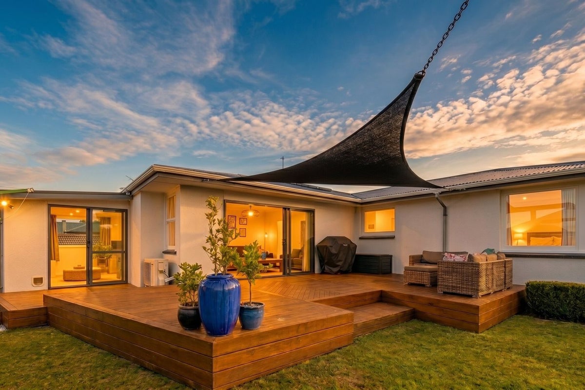 9 Gore Street, Halswell, Christchurch - Carousel 1