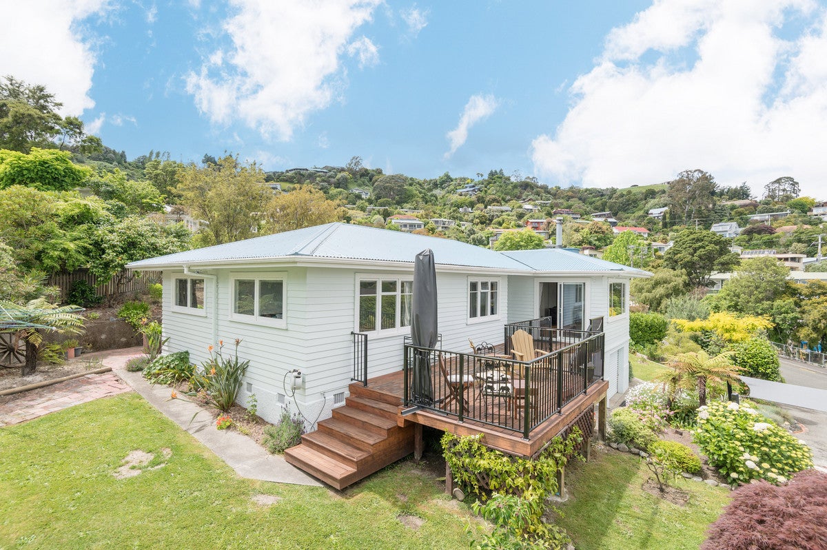 33 Tosswill Road, Tahunanui, Nelson - Carousel 1