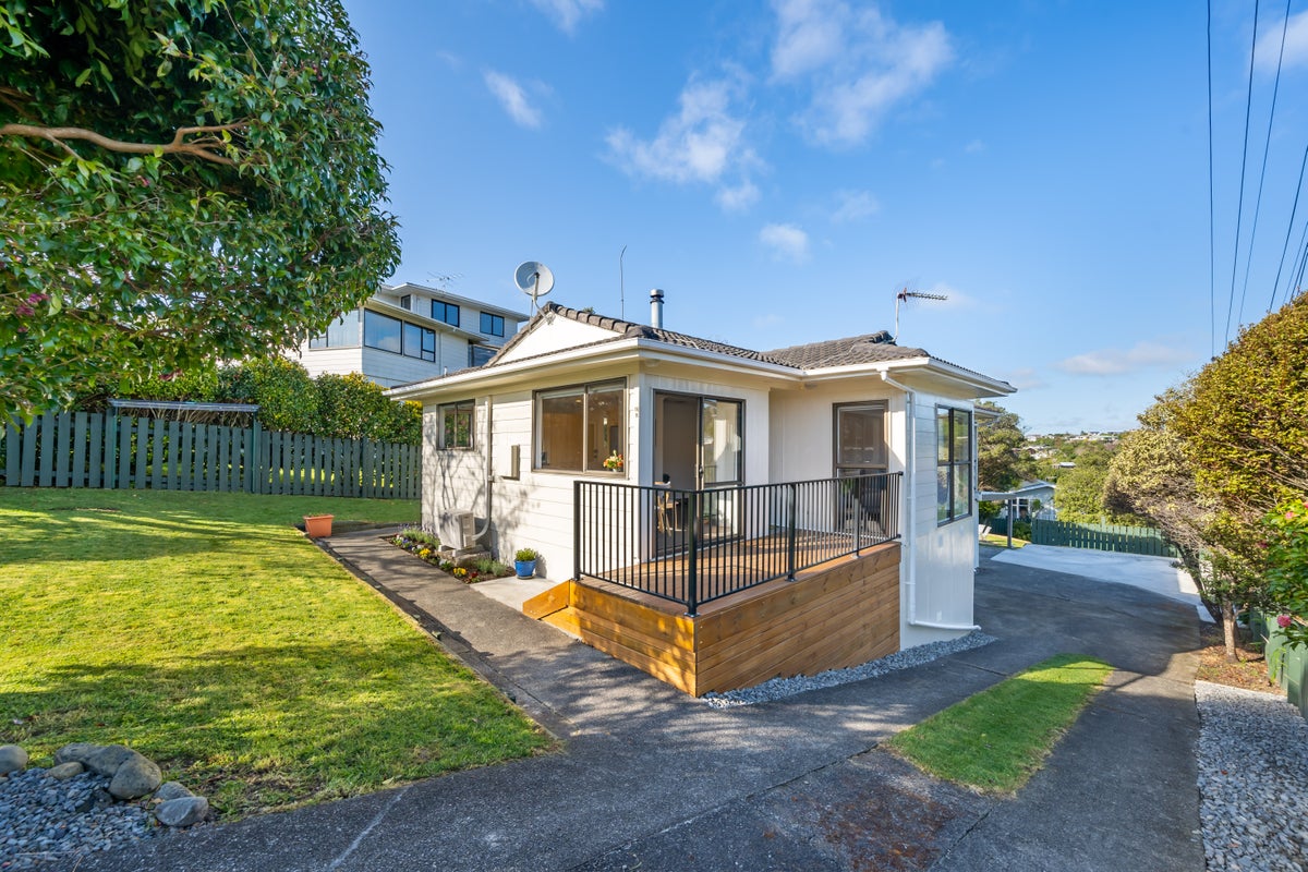 16B Pokohiwi Road, Normandale, Lower Hutt - Carousel 2