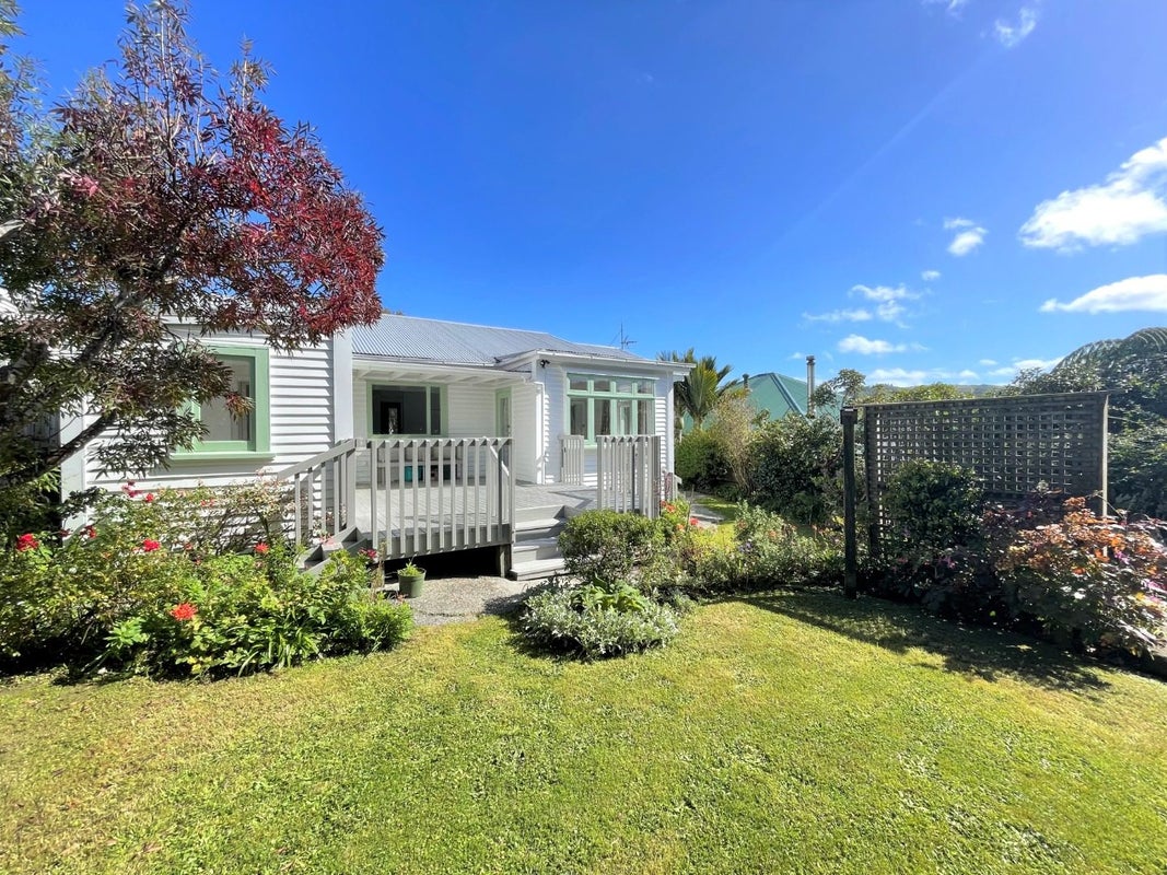 51 Cooper Street, Karori, Wellington - Carousel 1