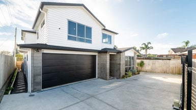 10A Cleland Crescent, Blockhouse Bay, Auckland - Carousel 1
