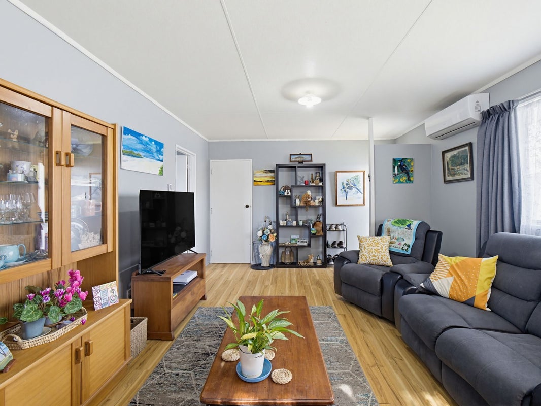 17A Tainui Street, Castlecliff, Whanganui - Carousel 2