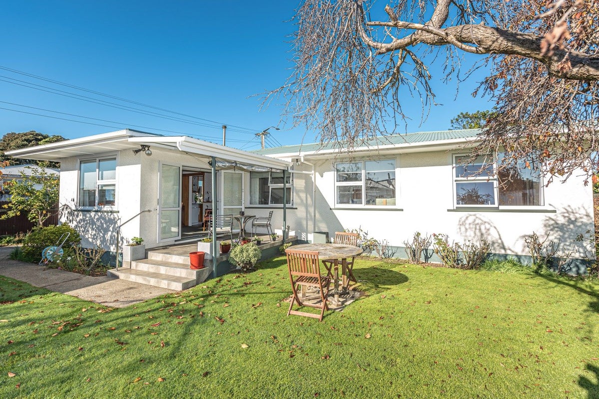 64 Fitzherbert Avenue, Tawhero, Whanganui - Carousel 1