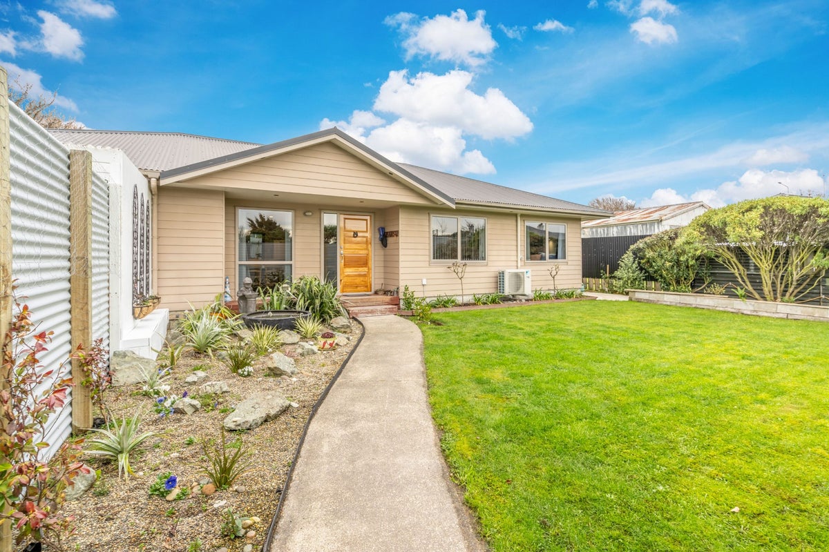 64A Pomona Street, Georgetown, Invercargill - Carousel 1