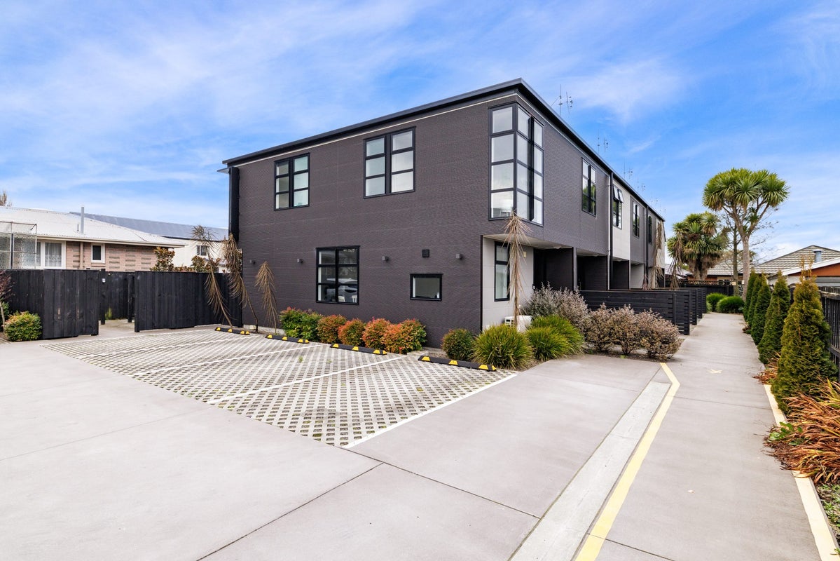 3/68 Barbour Street, Waltham, Christchurch - Carousel 12