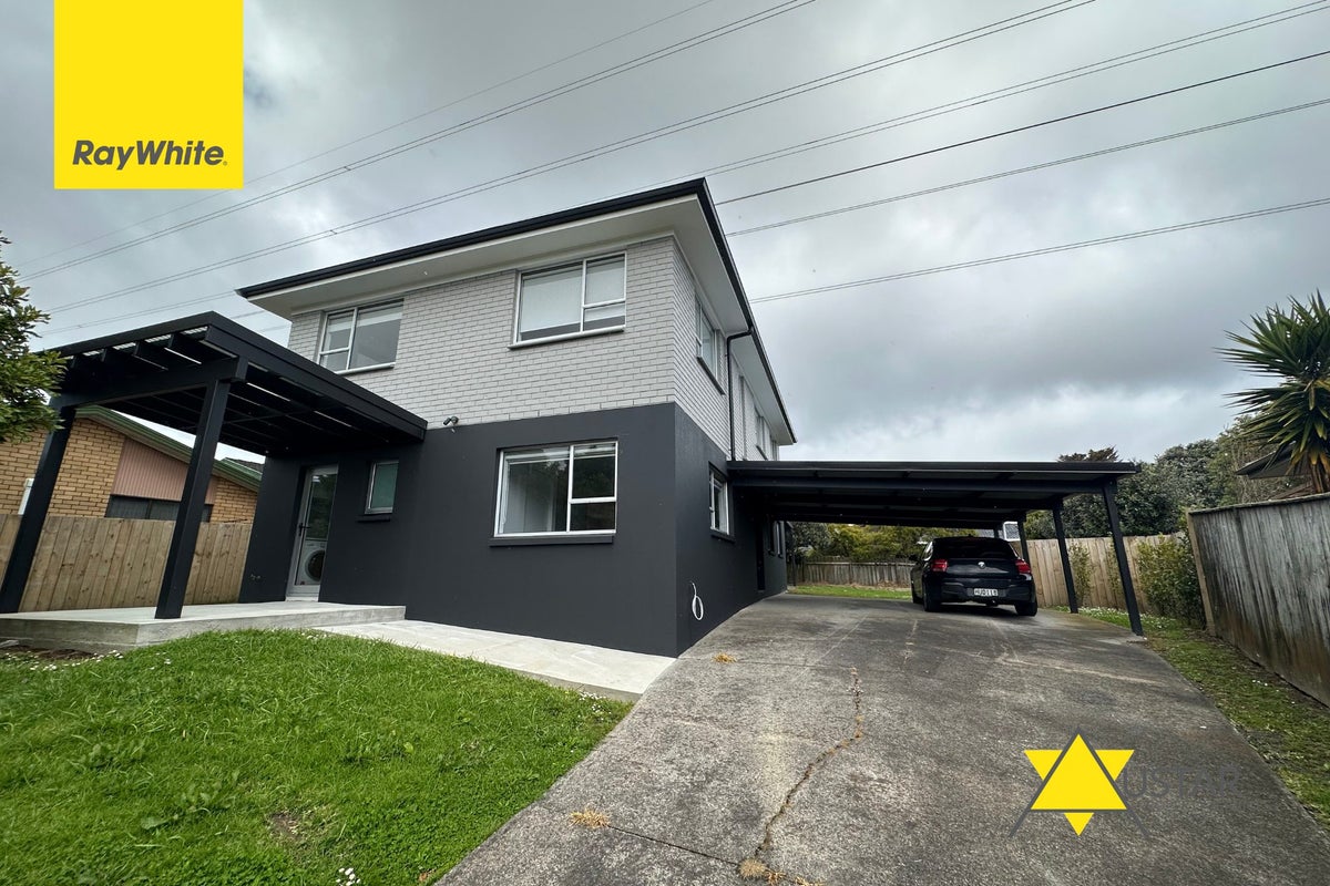 8 Andes Place, Lynfield, Auckland - Carousel 2