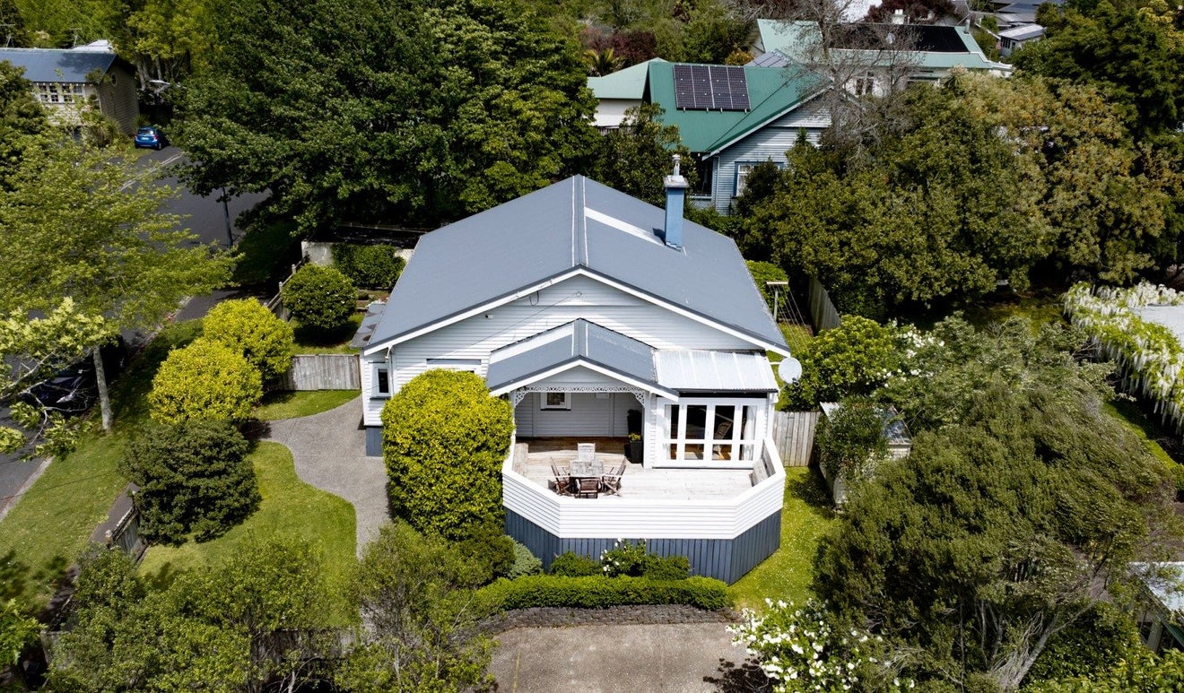 31 Oakley Avenue, Claudelands, Hamilton - Carousel 1