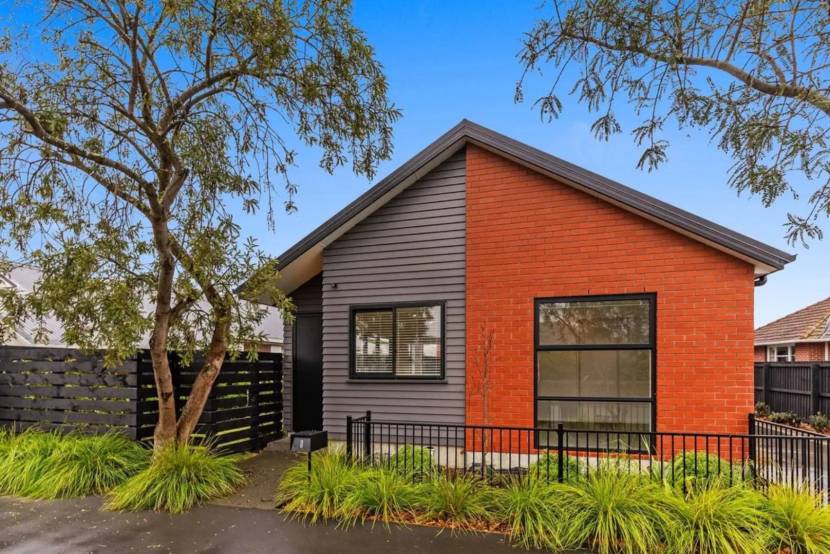 1/11 Halliwell Avenue, Papanui, Christchurch - Carousel 19