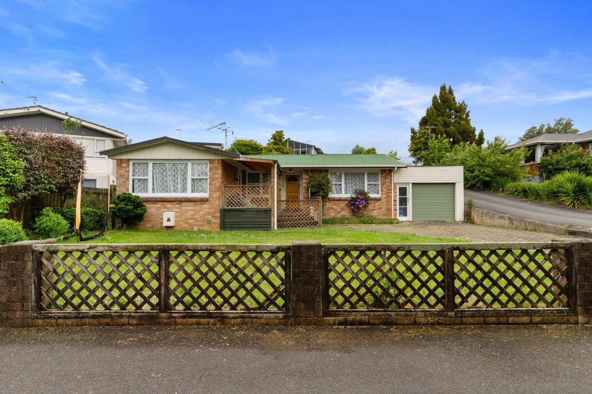 157 Mahoe Street, Melville, Hamilton - Carousel 1