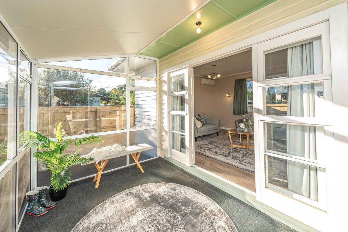 4 Lincoln Road, Springvale, Whanganui - Carousel 2