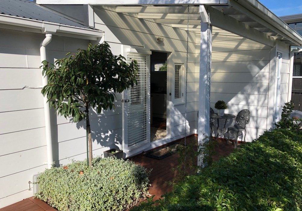 25 Falkirk Avenue, Seatoun, Wellington - Carousel 2