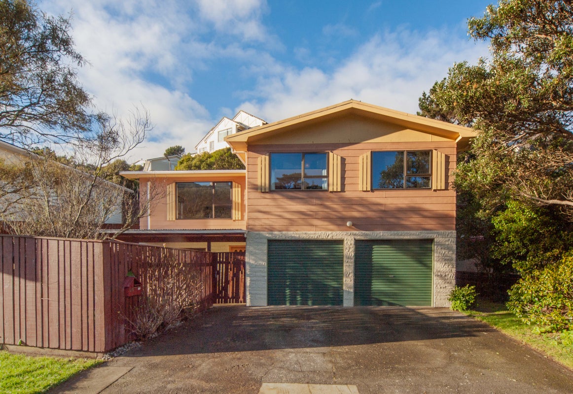 40 Cortina Avenue, Johnsonville, Wellington - Carousel 1
