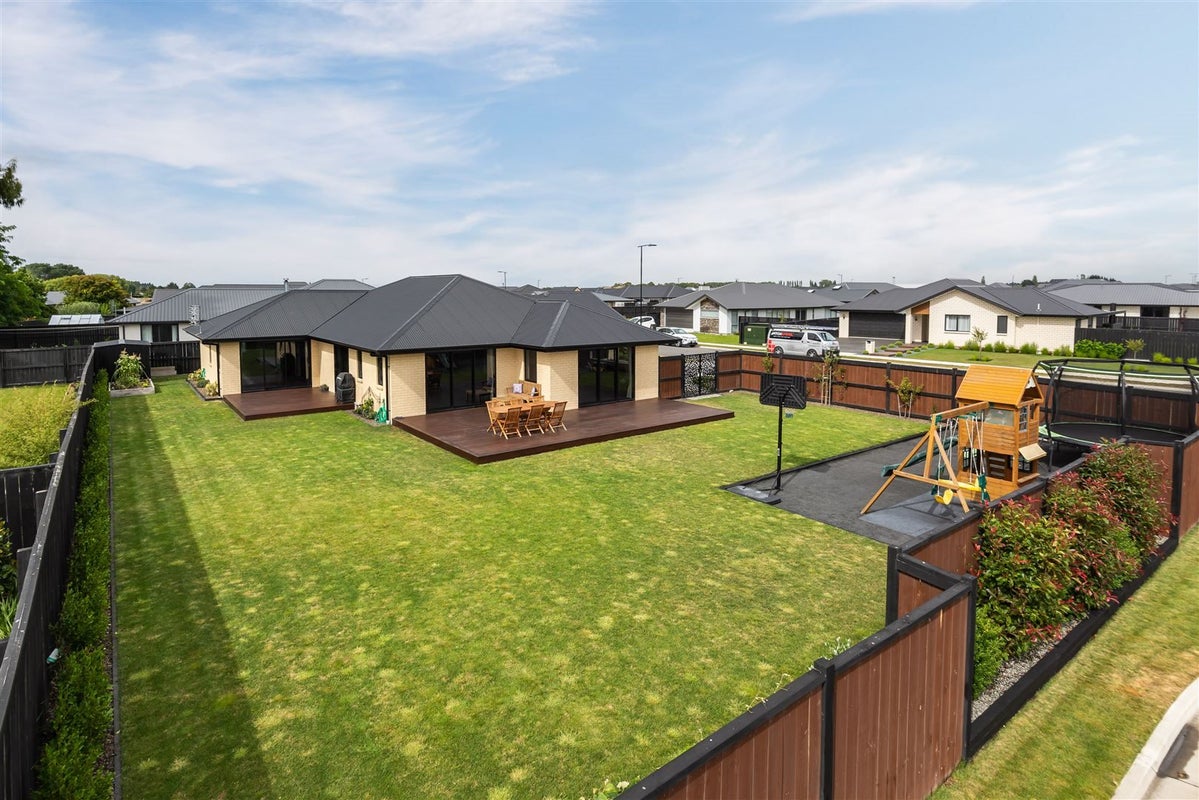 1 Monte Crescent, Lincoln, Lincoln - Carousel 27