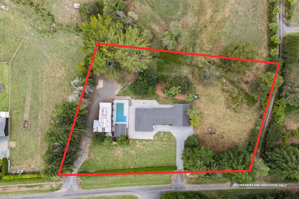 31 Jane Cave Lane North, Whatawhata, Hamilton - Carousel 2