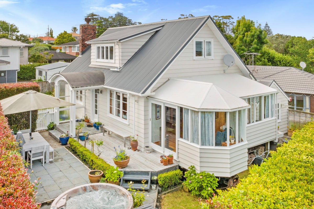 12B Drake Street, Howick, Auckland - Carousel 2