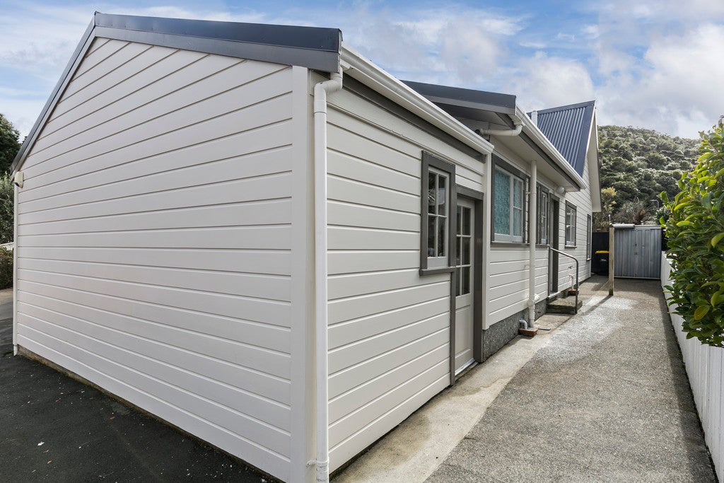 106 Weka Street, Miramar, Wellington - Carousel 17