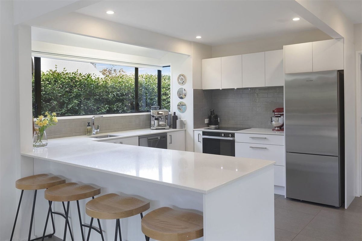 464 Avonhead Road, Avonhead, Christchurch - Carousel 2