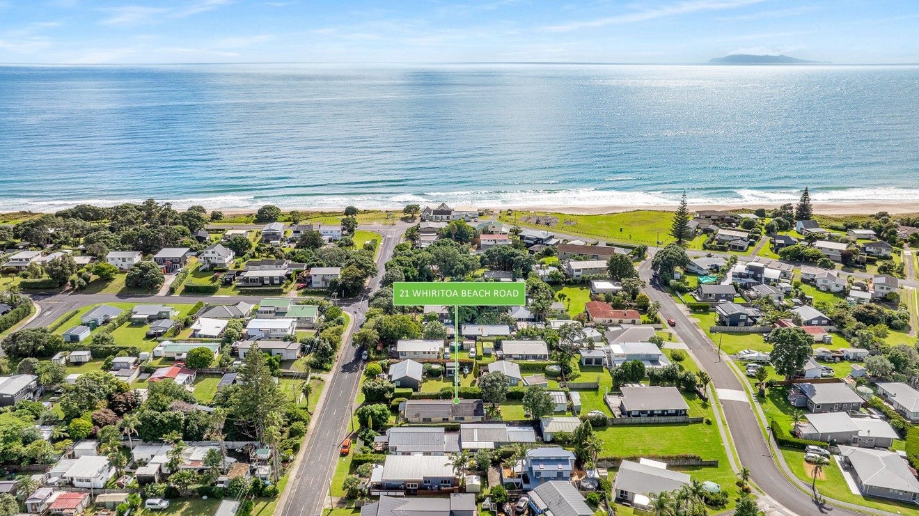 21 Whiritoa Beach Road, Whiritoa, Waihi - Carousel 24