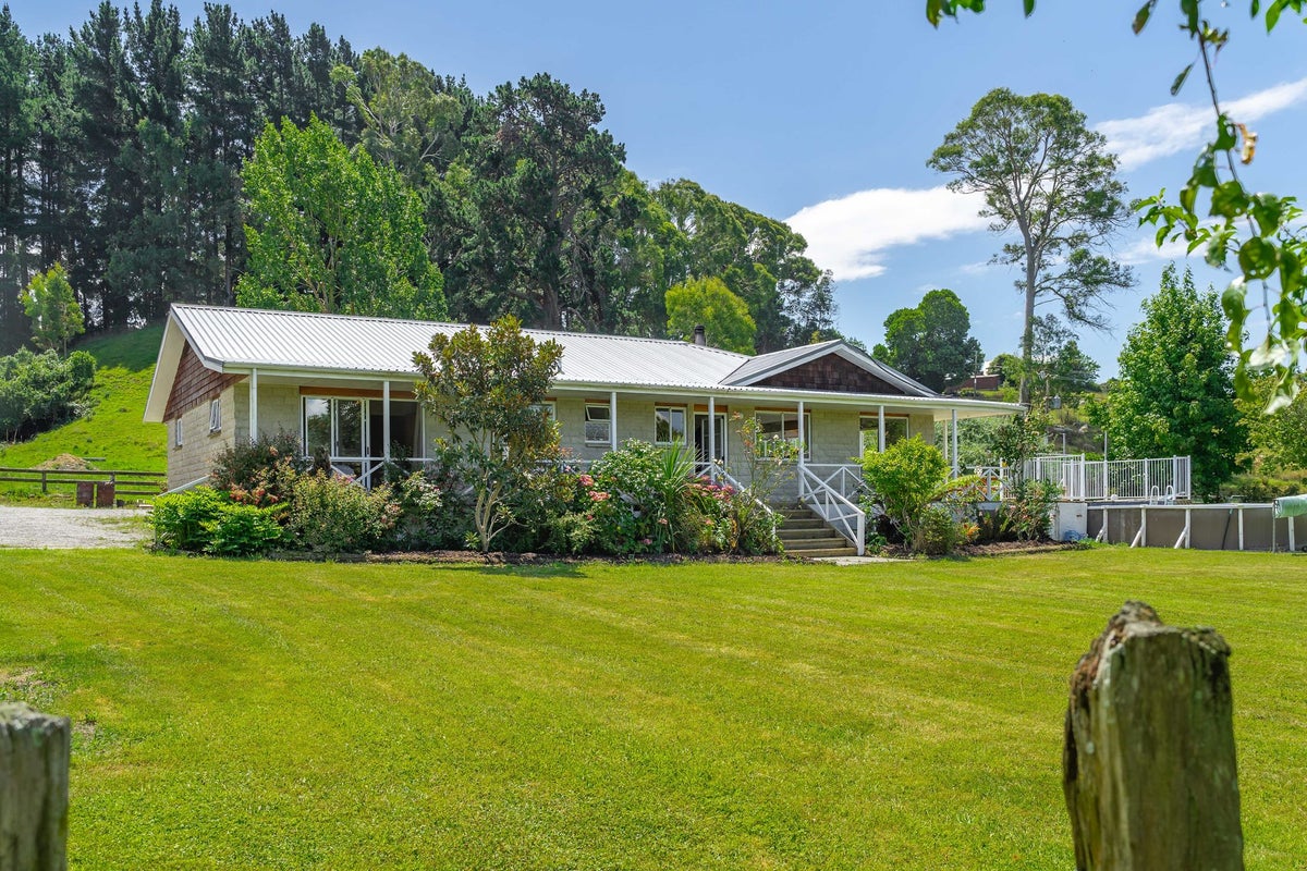 171 Gordon Street, Lansdowne, Masterton - Carousel 1