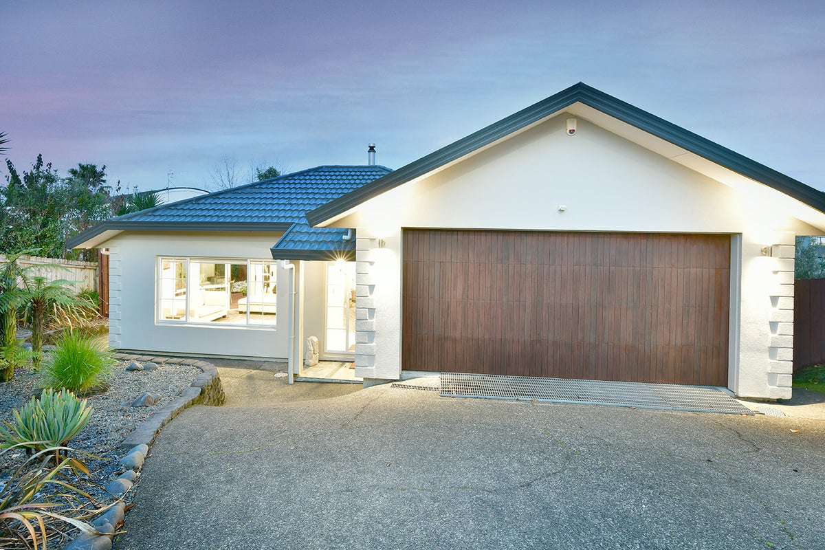 54 Mulgan Way, Browns Bay, Auckland - Carousel 2