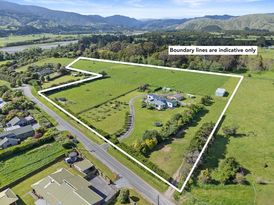 56 Harper Road, Waimarama, Havelock North - Carousel 1