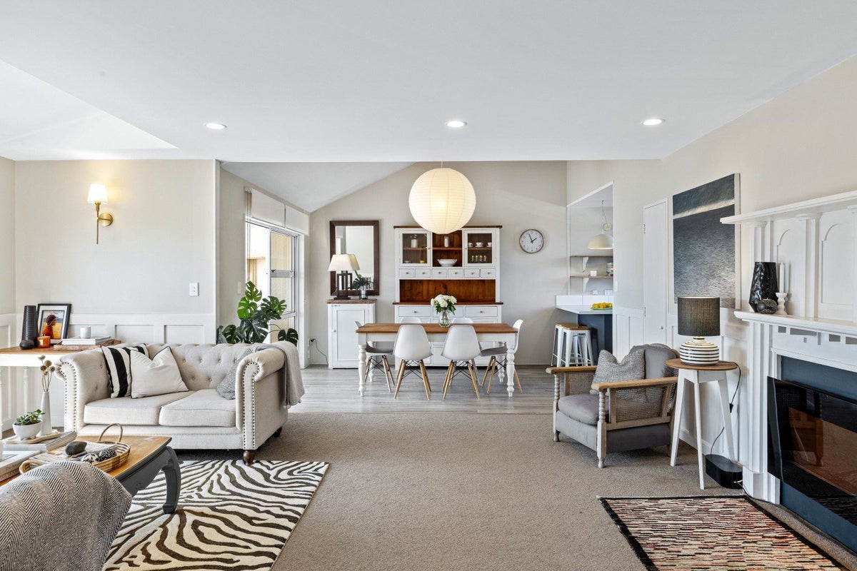 3/6 Brown Street, Manly, Whangaparaoa - Carousel 2