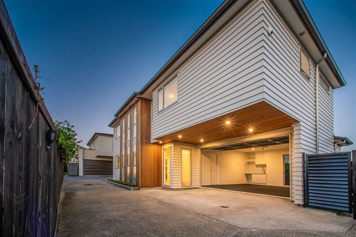 57 Michaels Avenue, Ellerslie, Auckland - Carousel 1