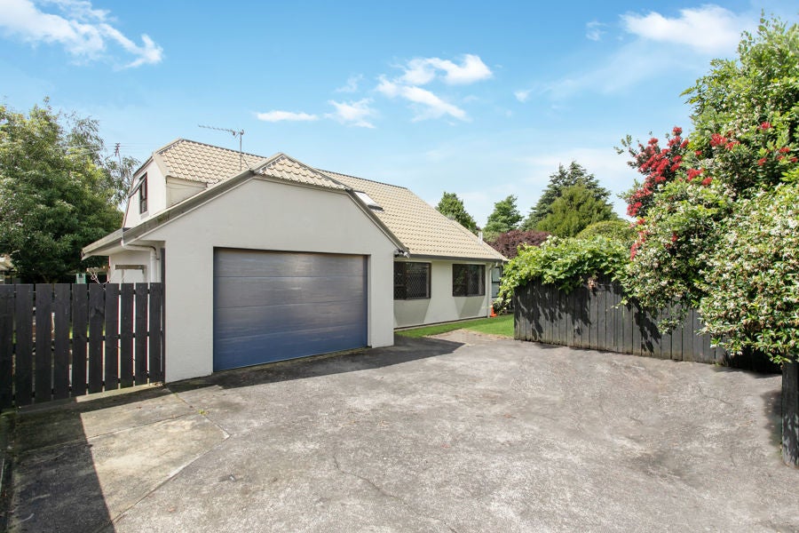 2/11 BEACH RD, Papakura, Auckland - Carousel 2