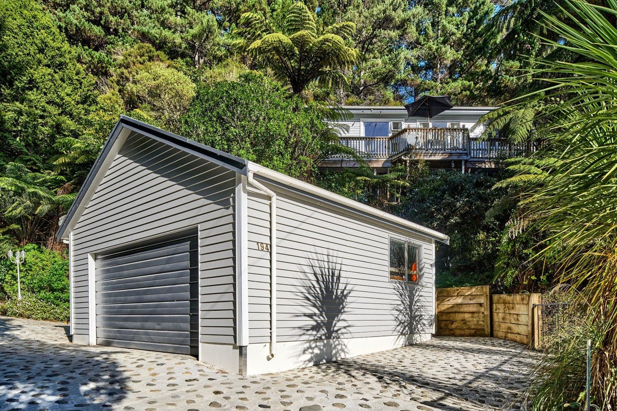 194 Eastern Hutt Road, Taita, Lower Hutt - Carousel 1