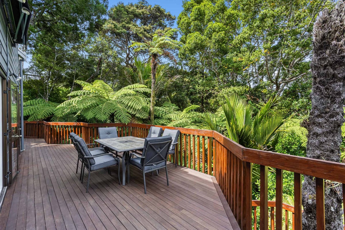 24 Range Road, Swanson, Auckland - Carousel 2