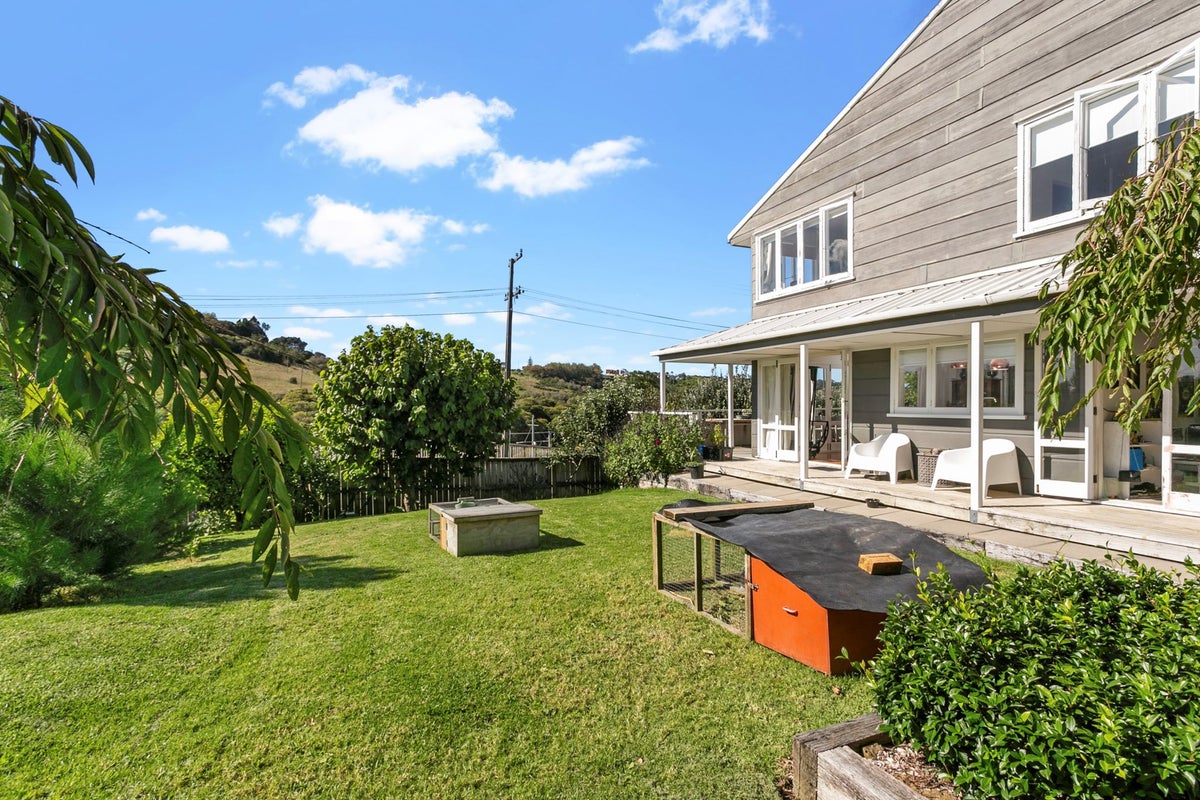2 Puroto Street, Meadowbank, Auckland - Carousel 1