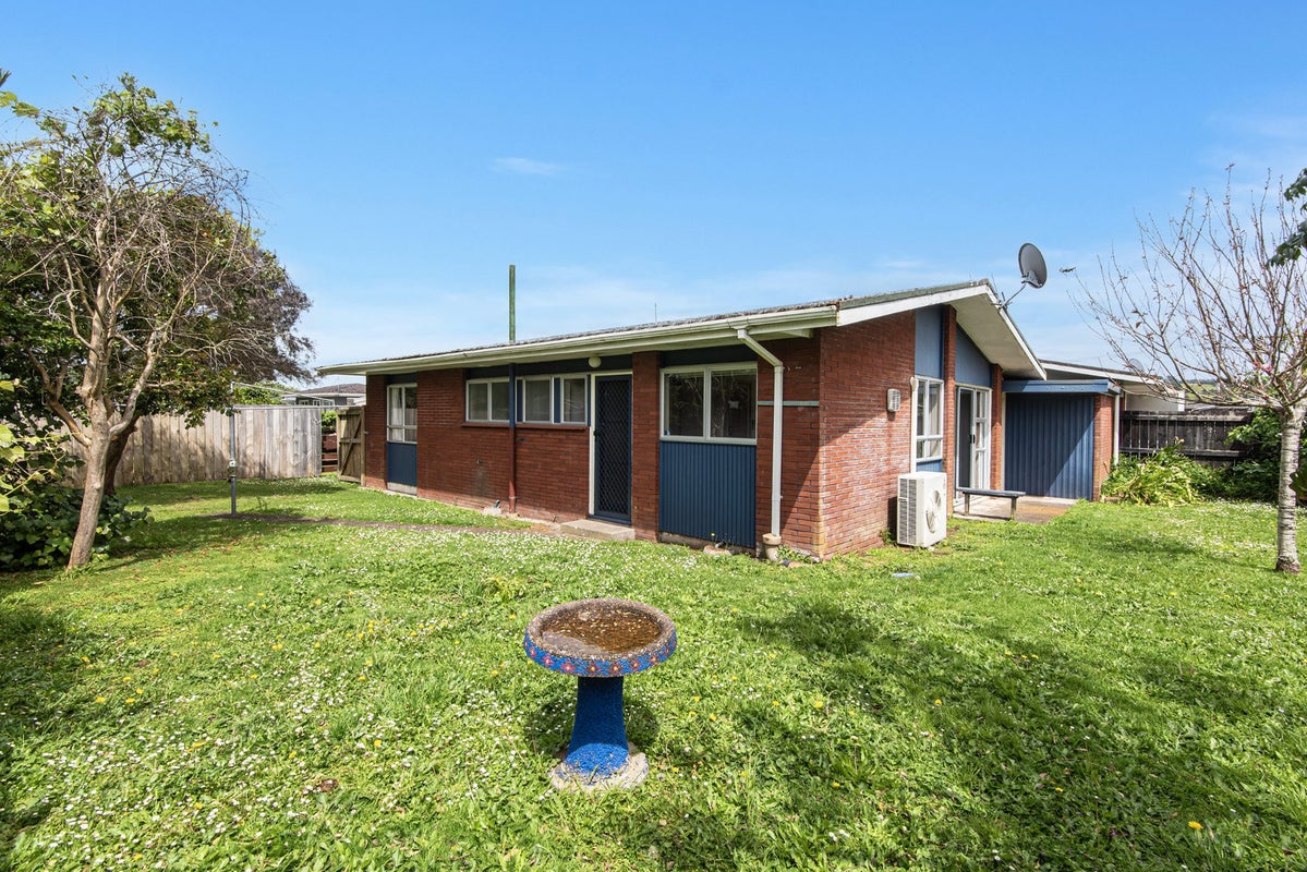 8C Elizabeth Street, Kensington, Whangarei - Carousel 1