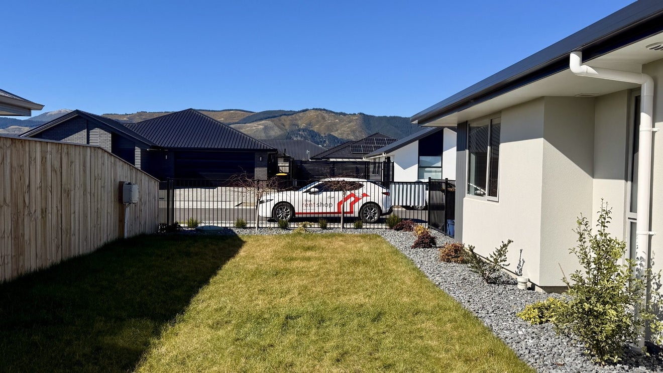 34 Lotus Street, Appleby, Richmond - Carousel 17