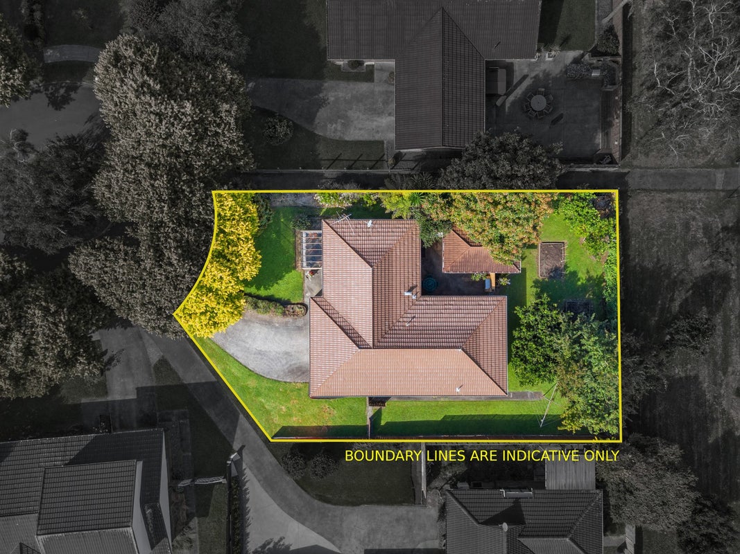 19 Donzella Place, Conifer Grove, Takanini - Carousel 24
