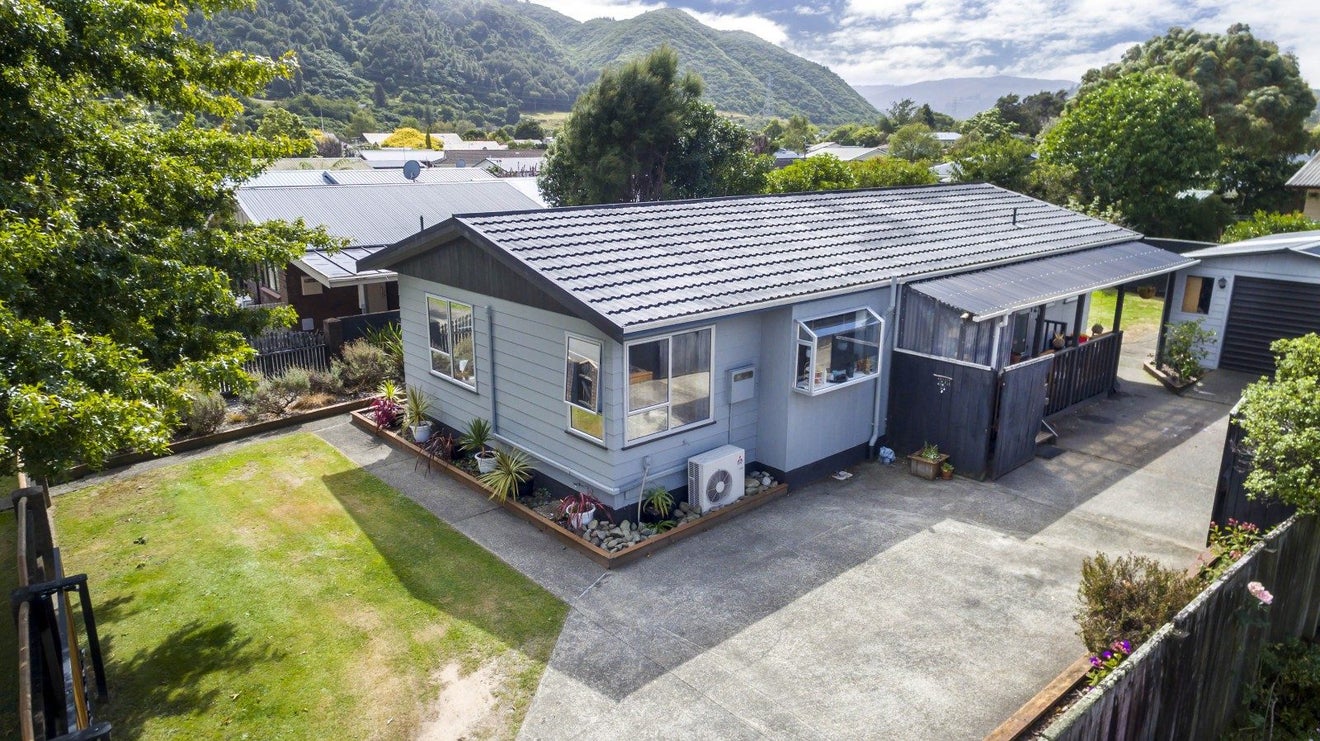 84 Totara Park Road, Totara Park, Upper Hutt - Carousel 2