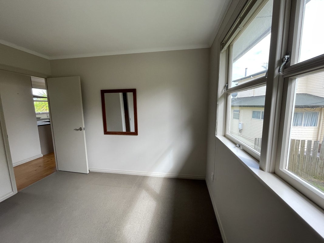 123 Browns Bay Road, Browns Bay, Auckland - Carousel 2