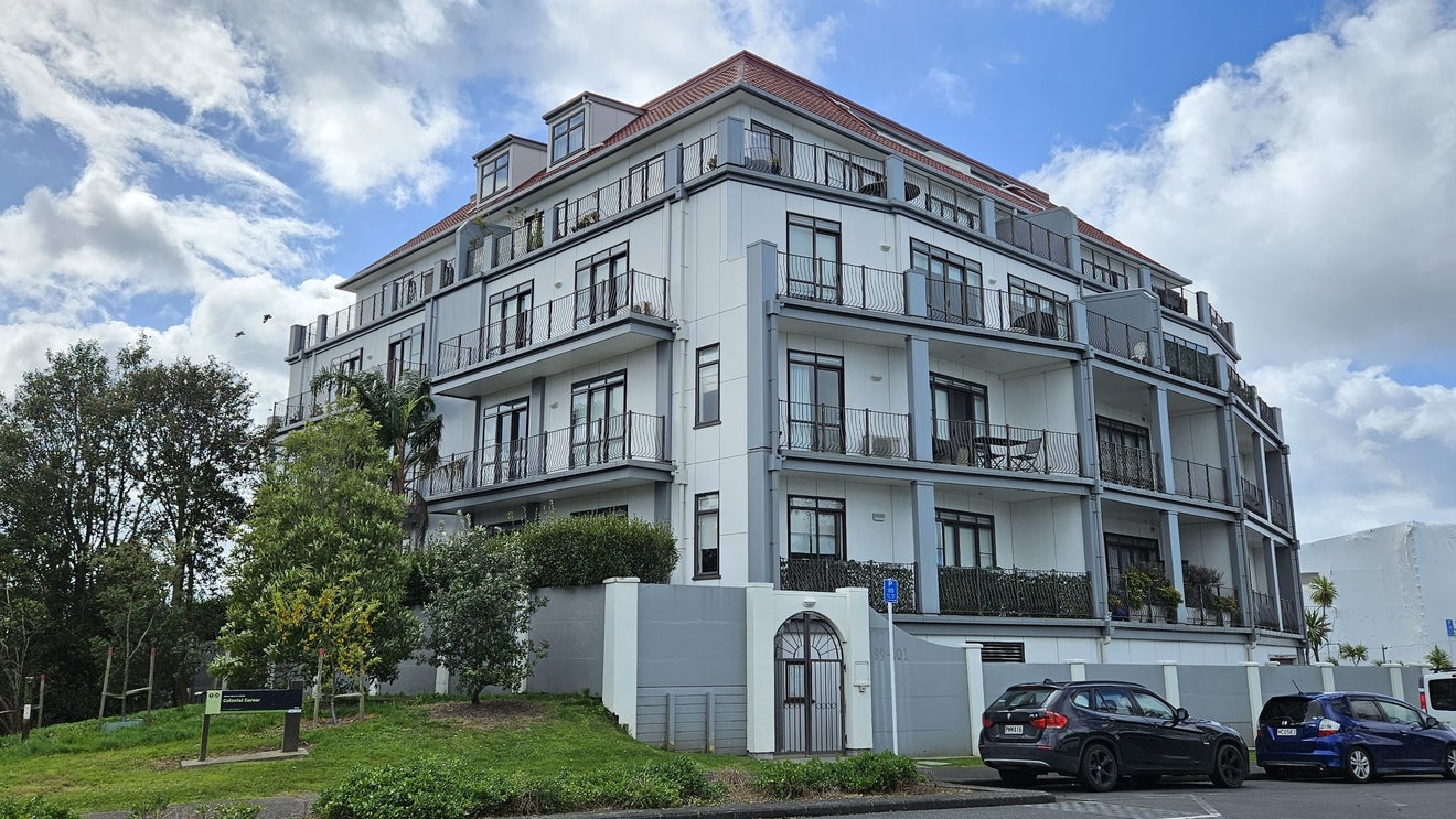 18/99 Mokoia Road, Birkenhead, Auckland - Carousel 2