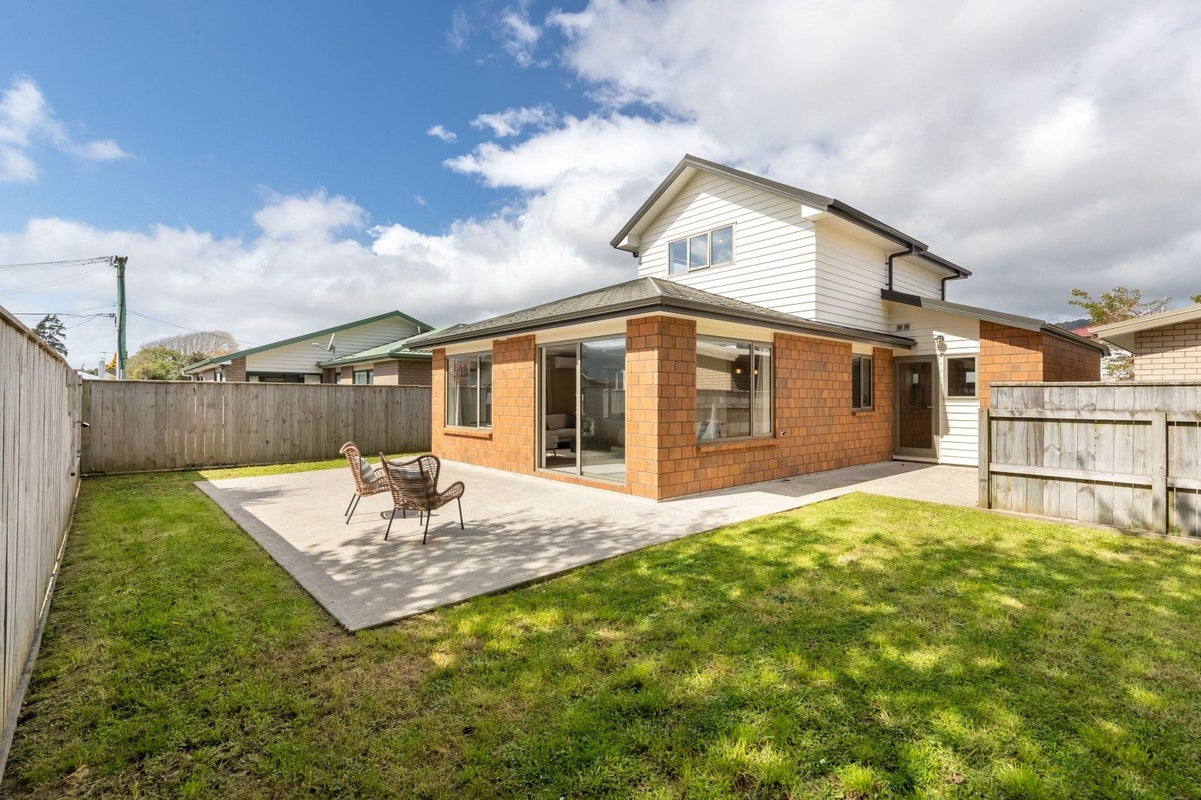 2 Yeats Grove, Trentham, Upper Hutt - Carousel 2