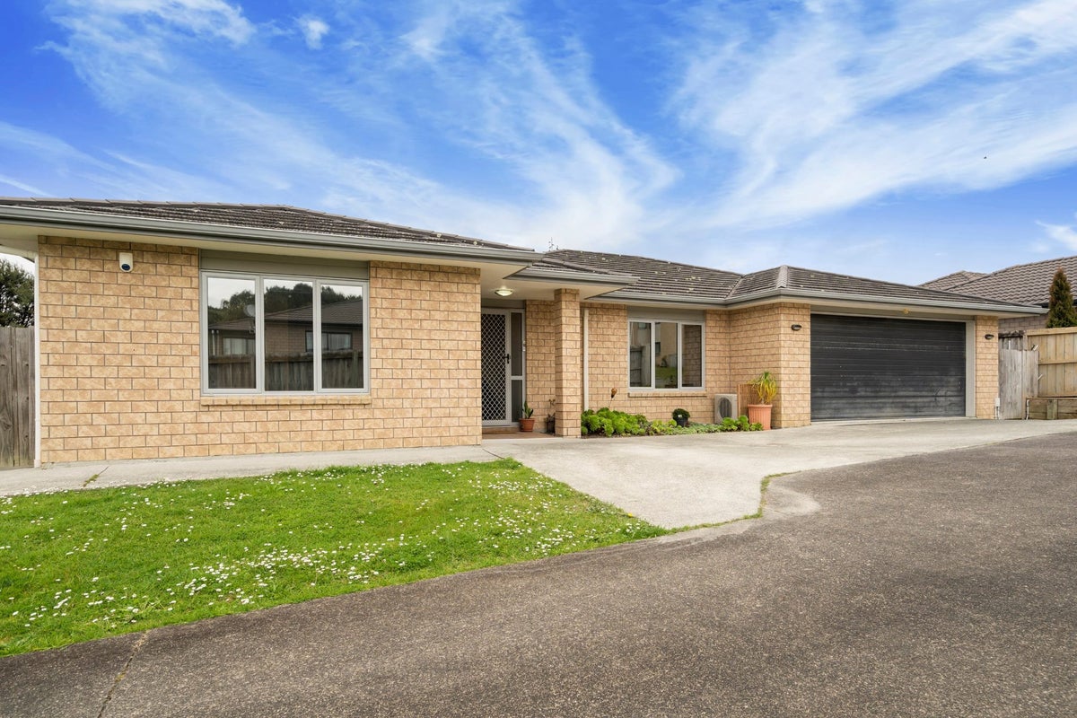 109 Rangeview Road, Sunnyvale, Auckland - Carousel 2