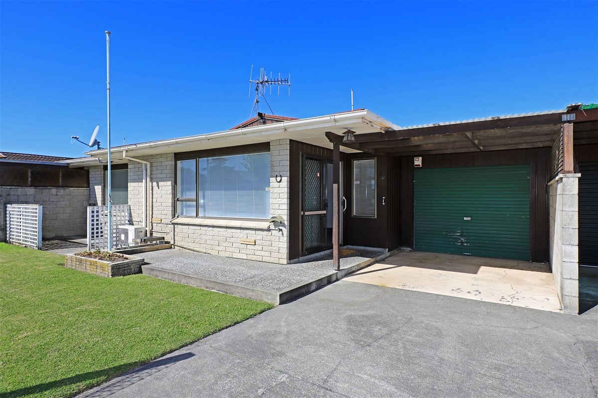 2/303 Sylvan Road, Parkvale, Hastings - Carousel 13