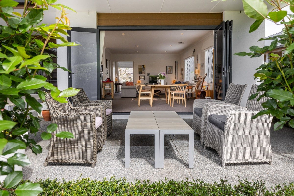 85 Russell Robertson Drive, Havelock North, Havelock North - Carousel 2