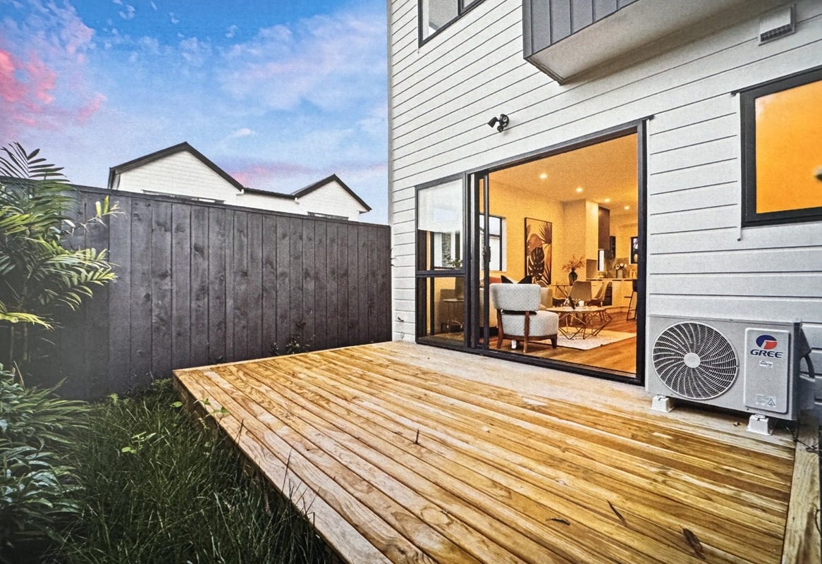 6/81 Vodanovich Road, Te Atatu South, Auckland - Carousel 10