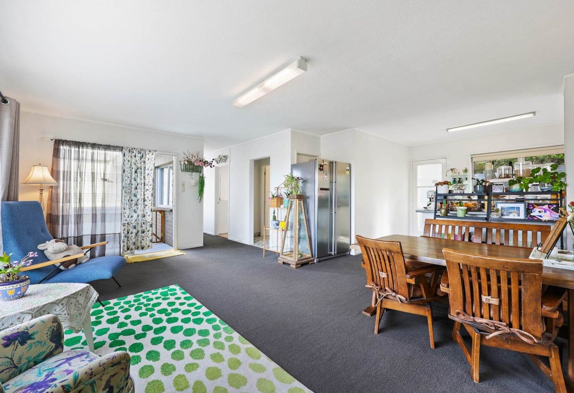 2/66 Cockayne Crescent, Sunnynook, Auckland - Carousel 1
