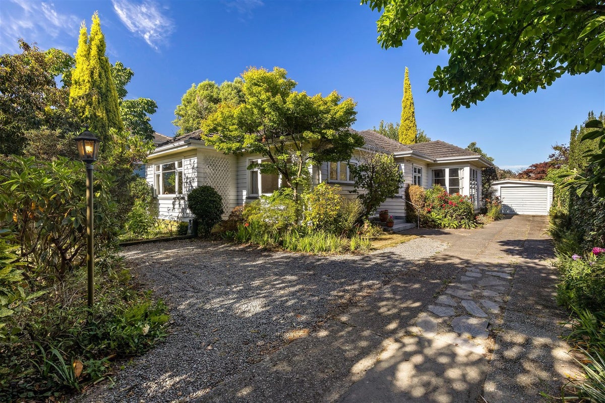 239 Clyde Road, Bryndwr, Christchurch - Carousel 1
