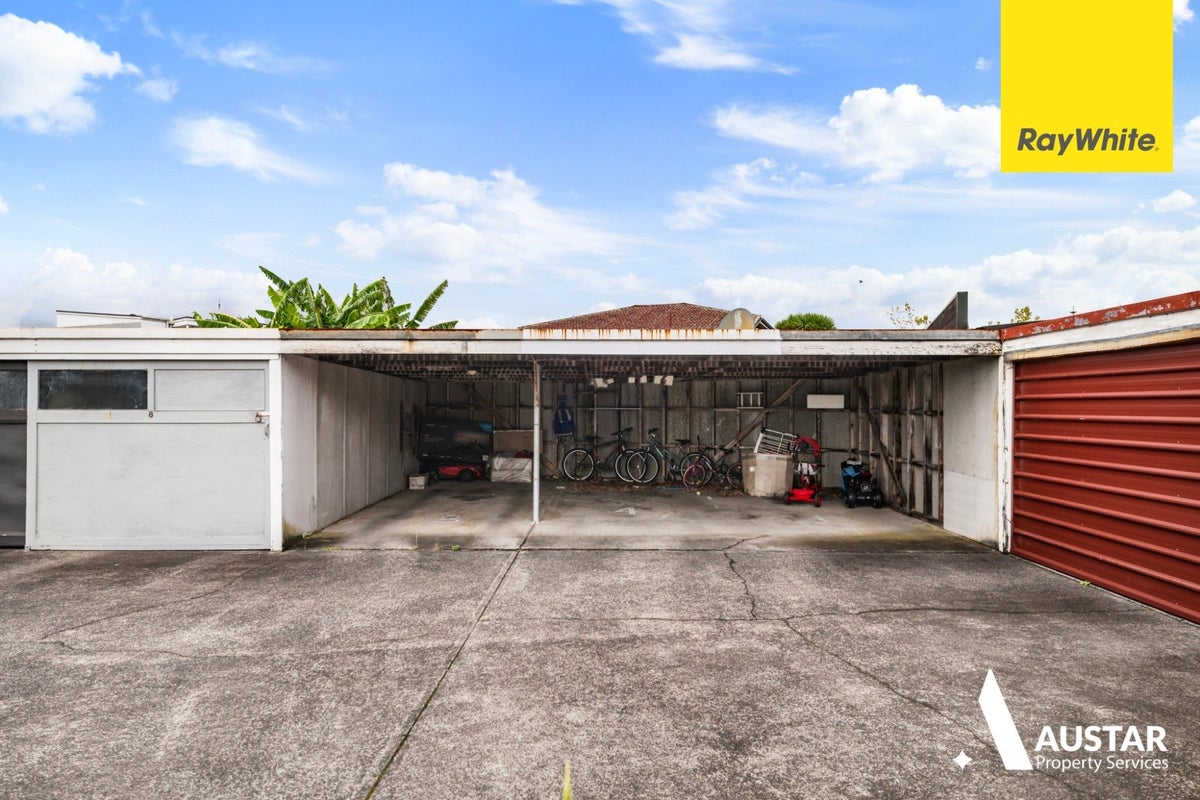 4/1 Pine Street, New Lynn, Auckland - Carousel 11