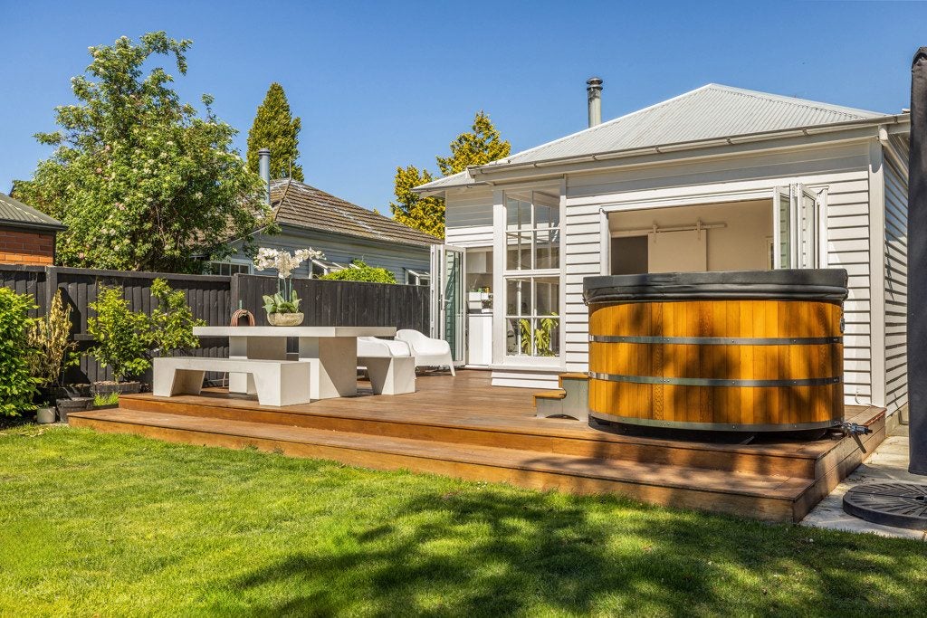 5 Aikmans Road, Merivale, Christchurch - Carousel 2