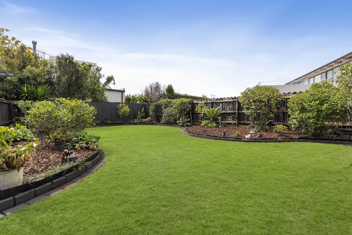 1/19 Waller Avenue, Bucklands Beach, Auckland - Carousel 2